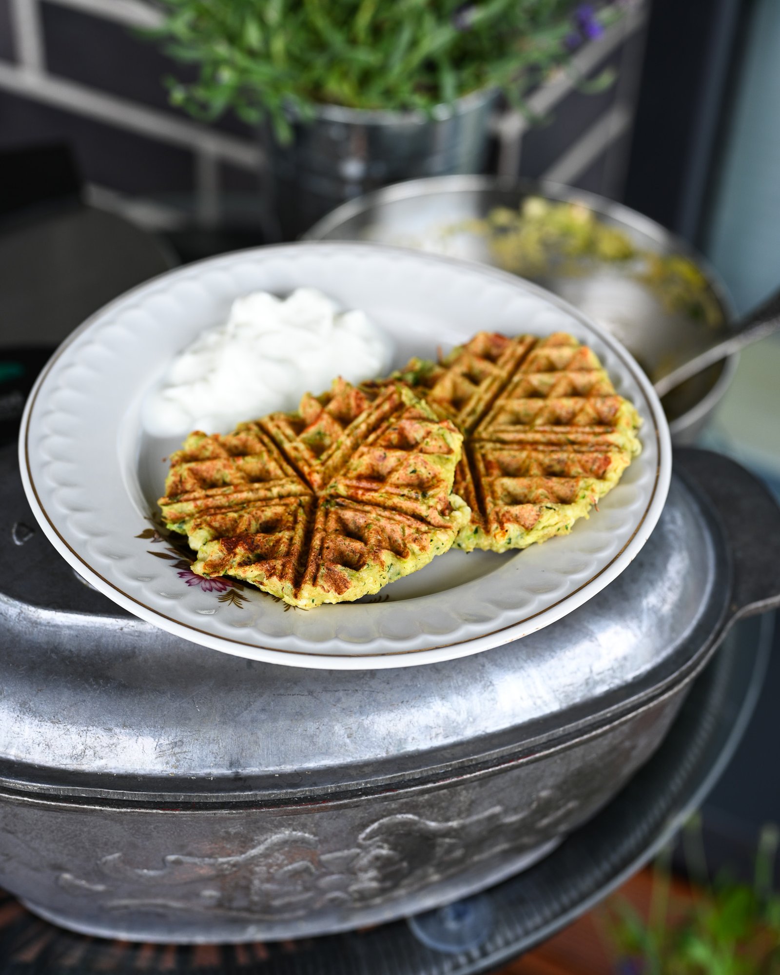 Bulvių ir cukinijų blynai su varškės sūriu: kai skonis tampa prisiminimu