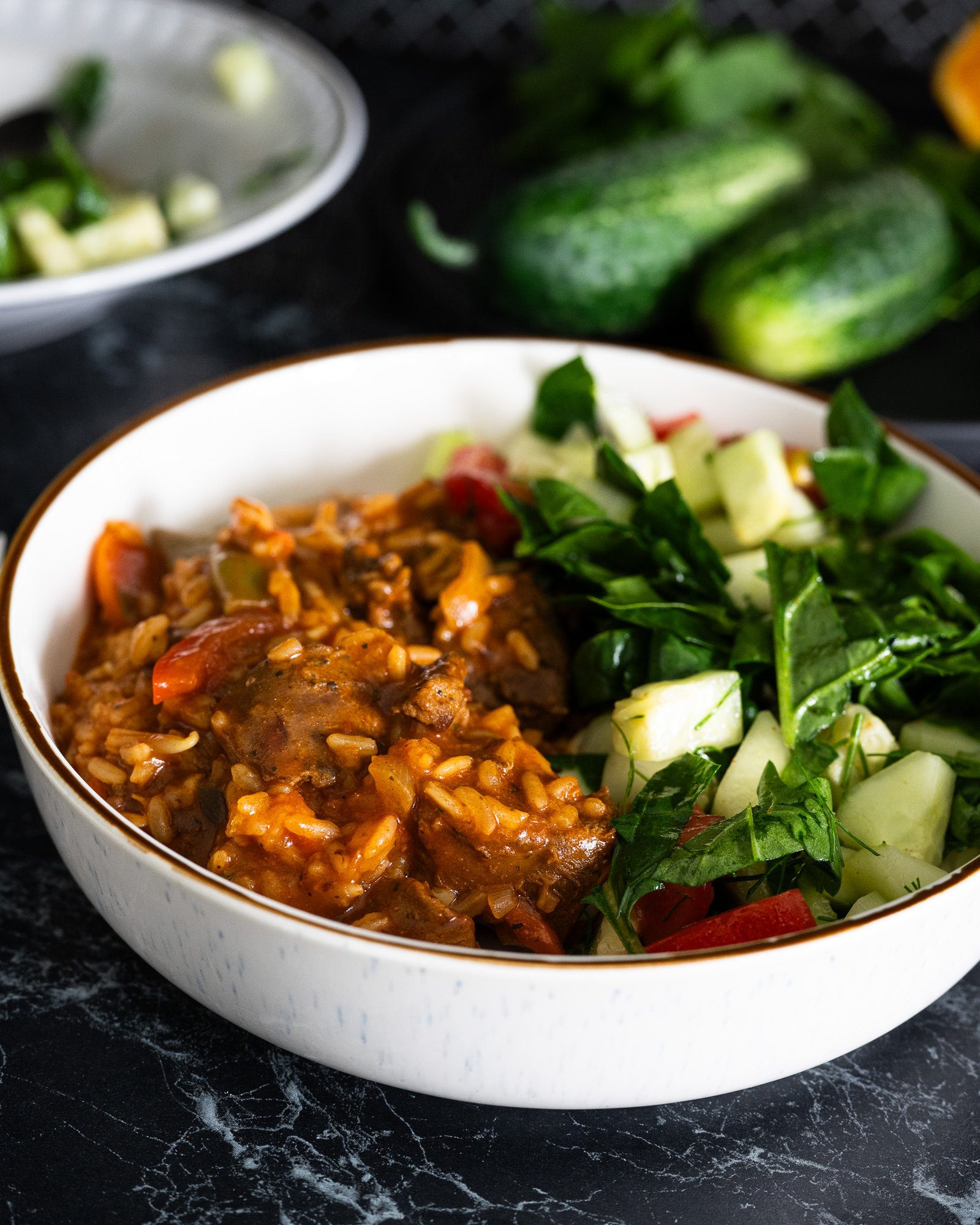 Troškinys su stirniena, džiovintomis slyvomis ir daržovėmis: šildantis patiekalas vatos tipui