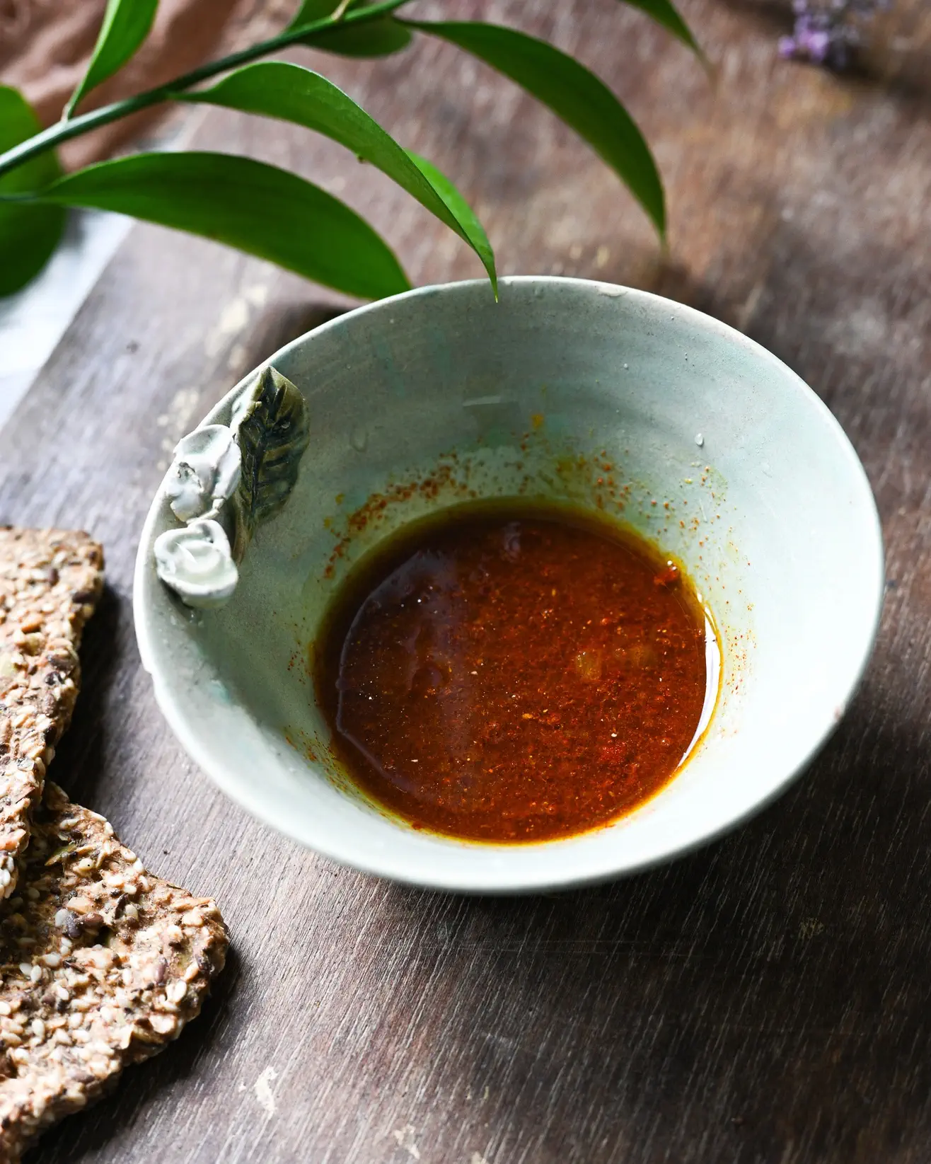 Šiltos salotos su burokėliais, spindulinėmis pupelėmis ir ridikėliais