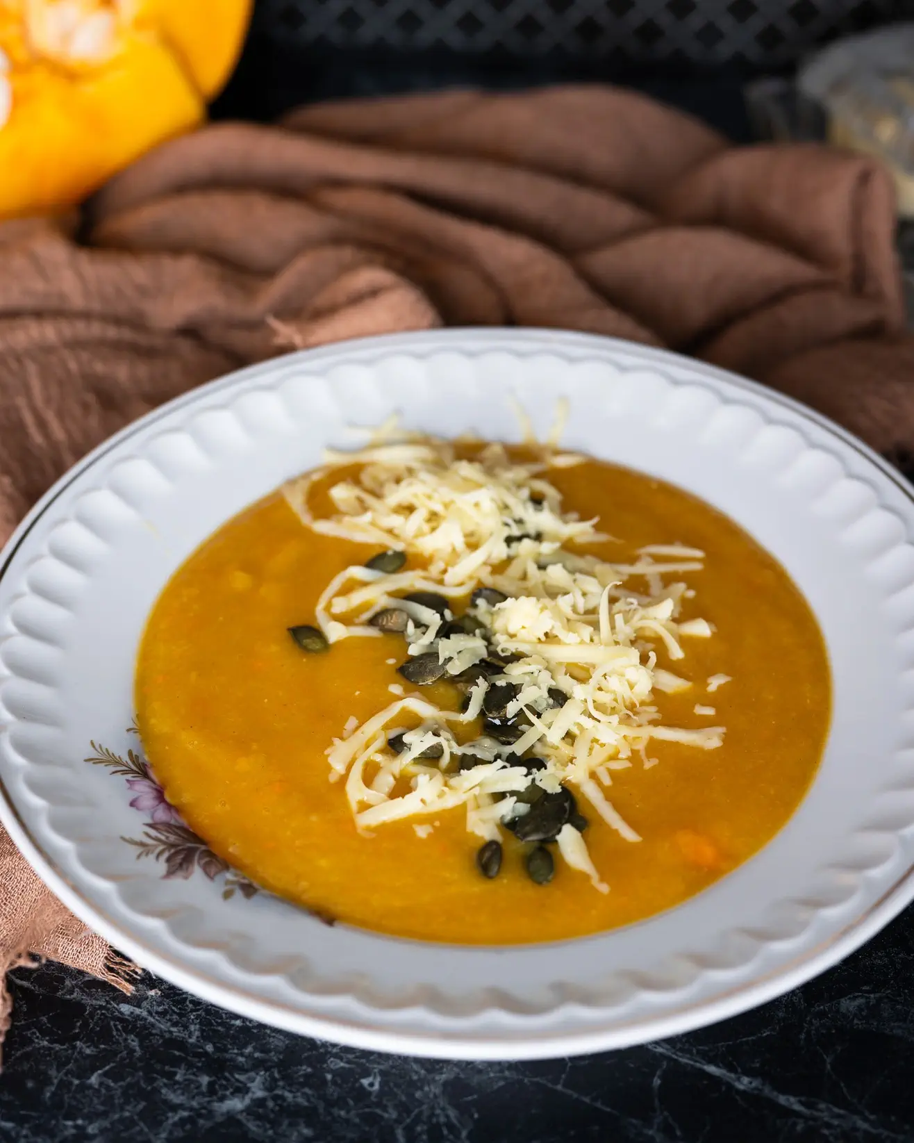 Moliūgienė su daugiau daržovių ir lęšiais