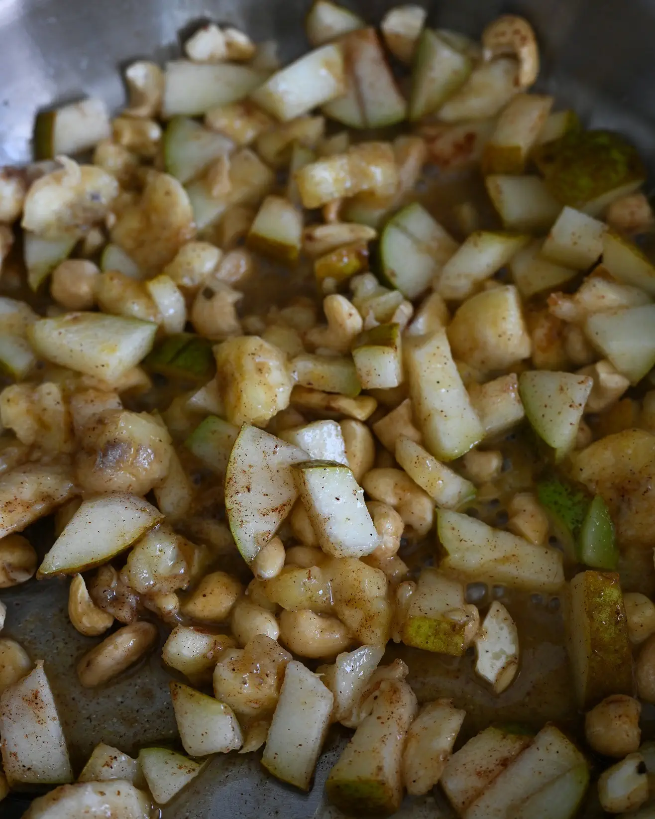 Avižinių miltų blyneliai su vaisių čatniu (ajurvedinis receptas lengvam virškinimui)