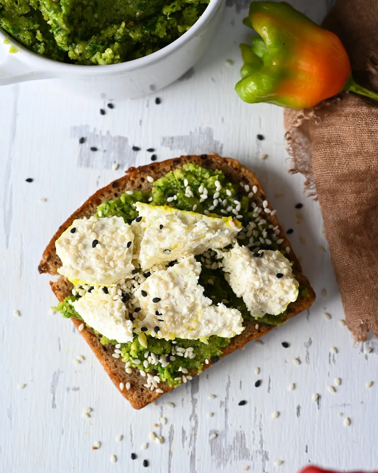 Petražolių pesto su anakardžiais