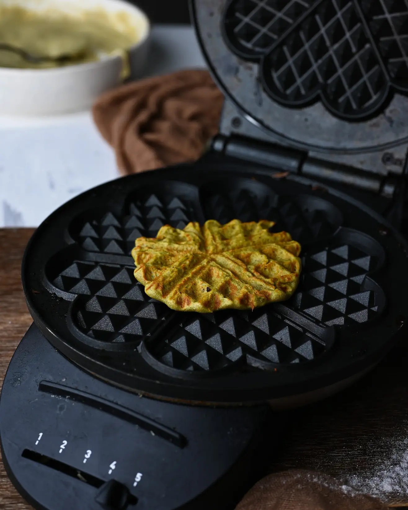 Blyneliai be glitimo iš ryžių ir grikių miltų – sveikas sumuštinio pakaitalas