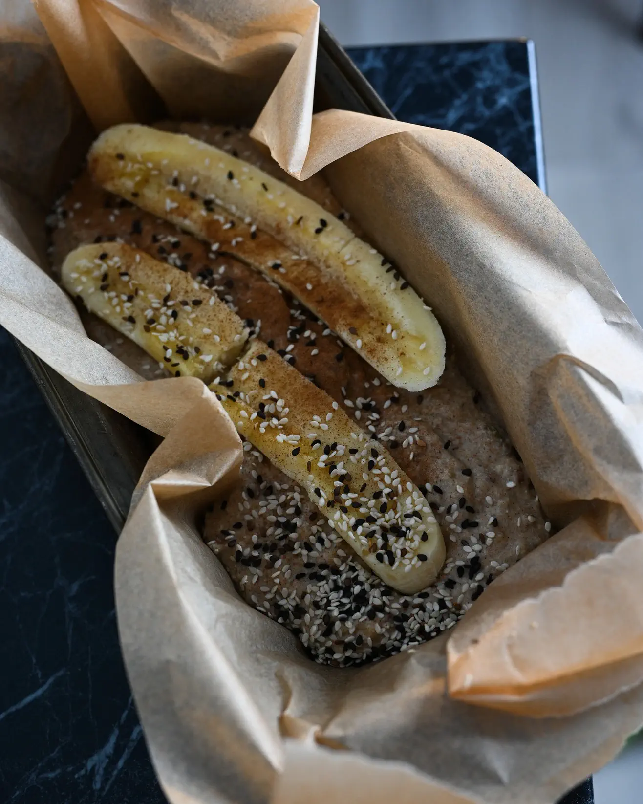 Veganiška bananų duona be cukraus – su sėklomis