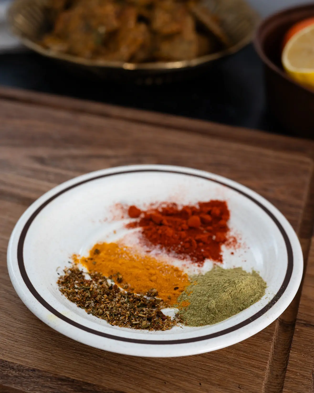 Avinžirnių užtepėlė su saulėje džiovintais pomidorais ir saldžia bulve