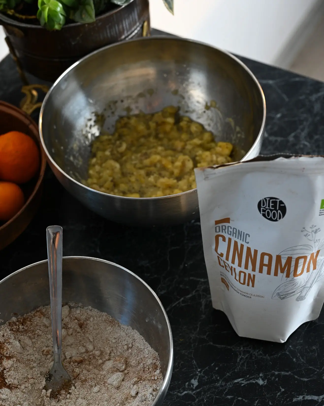 Veganiška bananų duona be cukraus – su sėklomis