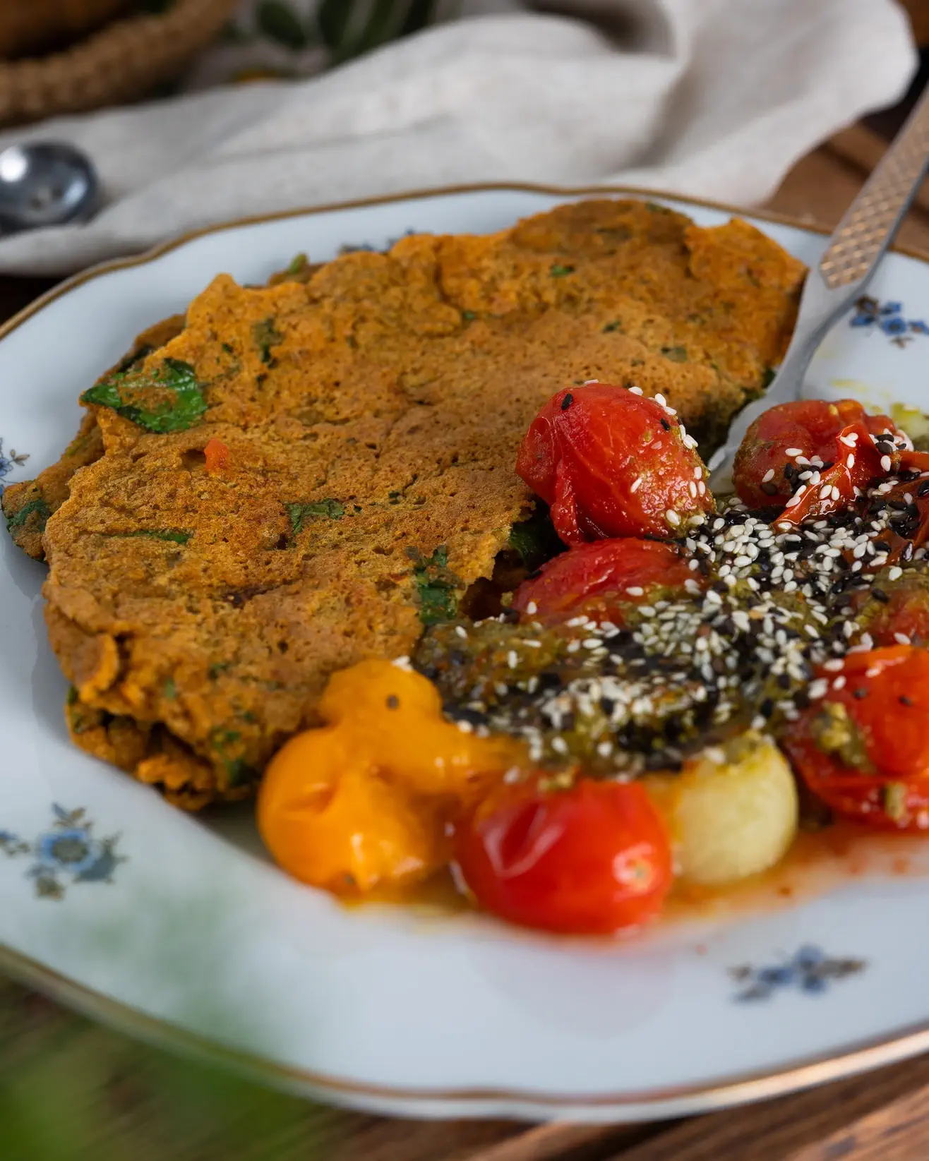 lęšių lietiniai su saulėje džiovintais pomidorais