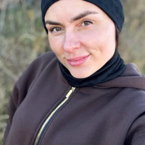 Merino vilnos galvos juosta su kaklaskare